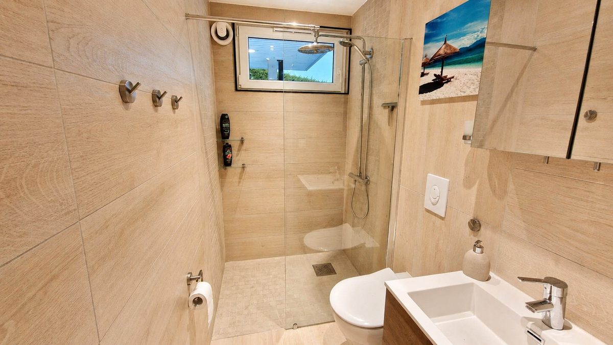 Ensuite bathroom