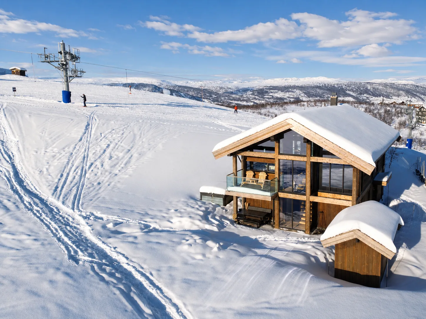 Kikut Chalet, a ski-in/ski-out mountain chalet at the top of the lift in Geilo